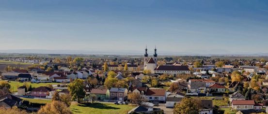 Outdoors, Nature, Countryside, Rural, Village, Building, Cityscape, Urban, Suburb