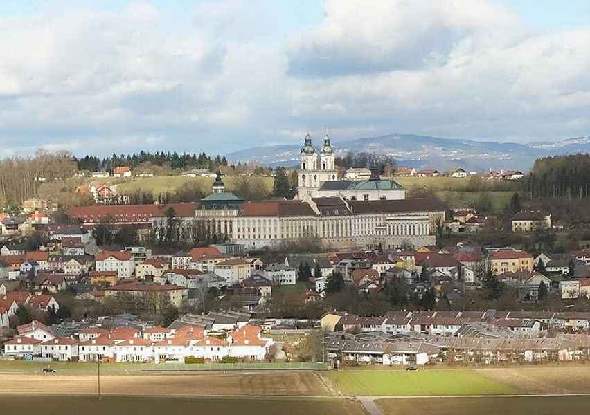 Bild enthält, Landscape, Nature, Outdoors, Panoramic, Scenery, Car, Transportation, Vehicle