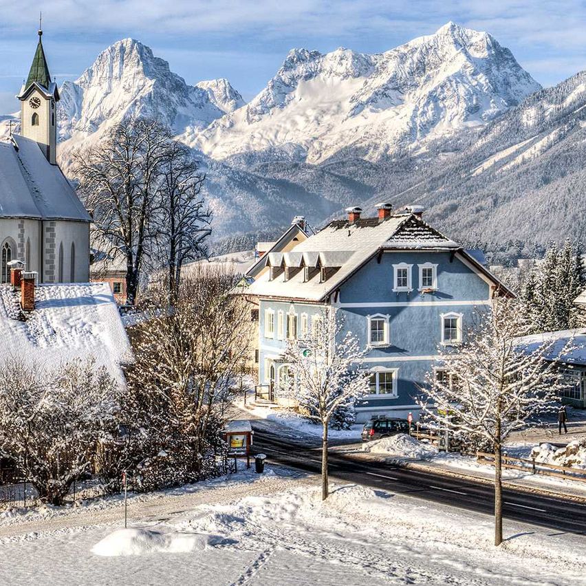 Image contains, Nature, Outdoors, Scenery, Countryside, Suburb, Rural, Village