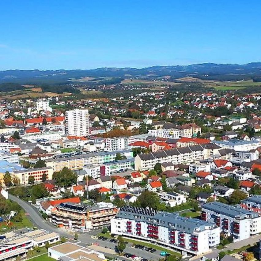 Bild enthält, Building, Cityscape, Urban, Outdoors, City, Neighborhood, Aerial View, Nature