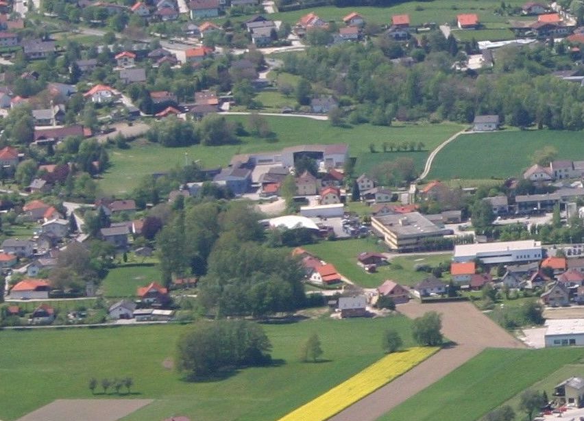 Bild enthält, Outdoors, Road, Aerial View, Architecture, Building, Intersection, Nature