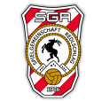 Das SGR-Logo zeigt ein stilisiertes Pferd in der Mitte, umgeben von der Schrift 'SPIELGEMEINSCHAFT REDSCHLAG 1976.' Der Logo ist auf schwarzem Hintergrund mit roten und weißen Streifen an den Seiten.