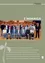 Ein Gruppenfoto von Menschen in formeller Kleidung, die auf Stühlen sitzen, mit Musikinstrumenten im Hintergrund. Der Text 'Z'MOANIGA' ist prominent oben angezeigt.