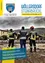 Steinabruckl-Nachrichtenblatt-Cover mit drei Feuerwehrleuten in Uniform, die in Überschwemmungswasser stehen, ein Haus und Berge im Hintergrund. Der Text lautet 'Hochwasserschutz rettet Leben!' und '62 Jahre'.
