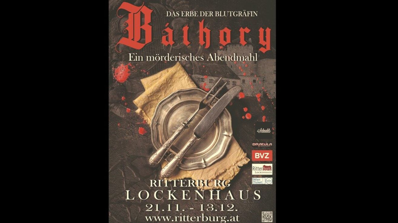 Plakat für eine Theateraufführung 'Baihory' mit blutrote Hintergrund, Gabel und Messer auf einem Teller und einer Burgsilhouette. Daten und Website sind angegeben.