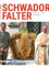 Schwadorf Falter Titel zeigt zwei Männer, einer in formeller Kleidung und der andere im Priestergewand. Sie stehen neben einem großen Weizenkranz. Das Cover ist vom 1. November 2020.