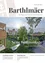 Titelbild der Zeitschrift 'Barthlmaer', die eine neue Wohnanlage zeigt. Die Zeitschrift ist für die Gemeinde Sankt Bartholoma. Das Bild zeigt einen Garten mit einem Gehweg, einem Haus und Leuten, die auf einer Bank sitzen.