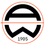 Ein rundes Logo mit einem schwarzen Symbol und der Jahreszahl 1905 in der Mitte. Das Symbol ähnelt einem stilisierten Buchstaben 'E' mit einer Linie durch es. Das Logo ist in einem roten Kreis eingefasst.