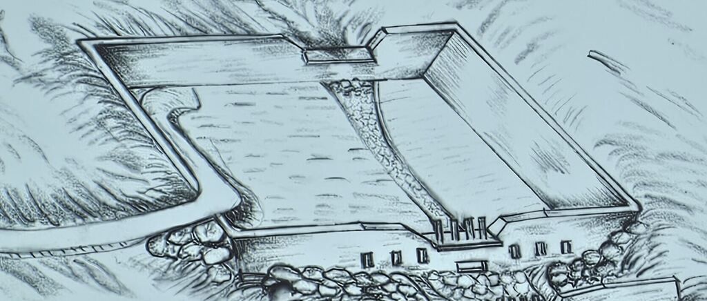 Eine Bleistiftskizze eines Gebäudes mit einem großen gewölbten Dach, mehreren Fenstern und einem kleinen Gebäude davor. Das Dach wird von Säulen gestützt, und um die Basis herum sind Steine verstreut.