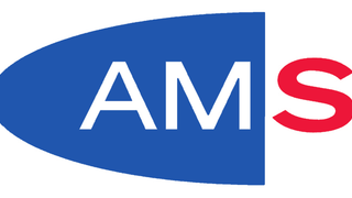 Das Logo zeigt einen blauen Oval mit den weißen Buchstaben AM auf der linken Seite und dem roten Buchstaben S auf der rechten Seite.