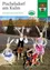 Ein Osterbild mit mehreren Strohfiguren von Hasen, gekleidet in traditionelle bayerische Kleidung. Eine Bildunterschrift auf Deutsch wünscht ein frohes Osterfest.