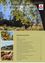 Ein Flyer für Taukirchen und Mannach mit verschiedenen Fotos und einem Inhaltsverzeichnis. Das Cover zeigt einen grünen Wald mit einem Baum im Vordergrund. Das Inhaltsverzeichnis enthält Überschriften wie 'Leitartikel' und 'Aus dem Gemeinderat'.