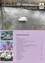 Ein weißer Schwan schwimmt in einem Teich mit Reflexionen von Bäumen. Unten ein Bild von Kirschblüten. Das Bild trägt den Titel 'Inhaltsverzeichnis' mit verschiedenen Themen aufgelistet.