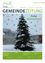 Plakat für eine Gemeindezeitung mit einer verschneiten Tanne und Schneeflocken. Der Text lautet 'Frohe Weihnachten!' in Grün. Es zeigt einen verschneiten Hintergrund und ein Gebäude.