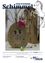 Ein hölzerner Osterhase mit einer rosa Blume auf dem Kopf ist in einer rustikalen Umgebung mit Holzbrettern zu sehen. Ein Pferd und einige Eier sind im Hintergrund.