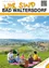 Plakat für die offizielle Informationsbroschüre von Bad Waltersdorf. Es zeigt eine Familie, die in einem Feld sitzt, mit dem Text 'SCHONEN SOMMER!' darüber. Eine Landschaft mit einem Dorf und Bergen in der Ferne. Datum: Juli 2026. Ausgabenummer: 2.
