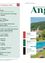 Ein Flyer, der verschiedene Sommerveranstaltungen im Jahr 2026 ankündigt, darunter Musikfestivals, Yoga-Sitzungen und besondere Abendessen. Der Flyer zeigt eine Berglandschaft mit einem Schwimmbad und Menschen unter Sonnenschirmen.