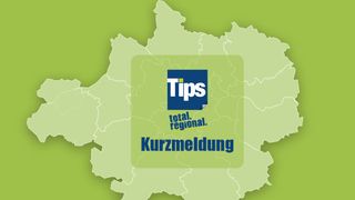 Eine grüne Karte mit dem Text 'Tips total. regional. Kurzmeldung' in Blau und Weiß auf einem weißen Quadrat. Die Karte ist in Regionen mit weißen Rändern unterteilt.