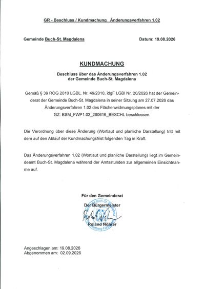 Amtliches Dokument mit dem Titel 'KUNDMACHHUNG'. Es besagt, dass die Gemeinde Buch-St. Magdalena das Änderungsverfahren 1.02 der Flächenwidmungspläne mit dem GZ: BSM_FWP1.02_260616_BESCHL beschlossen hat. Das Dokument ist auf den 27.07.2026 datiert.