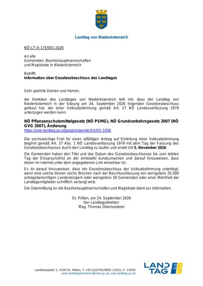 Amtlicher Brief der niederösterreichischen Landesregierung über den Gesetzesbeschluss des Landtags bezüglich des Pflanzenschutzgesetzes und des Straßenverkehrsgesetzes. Der Brief informiert über die Entscheidung und das bevorstehende Referendum.