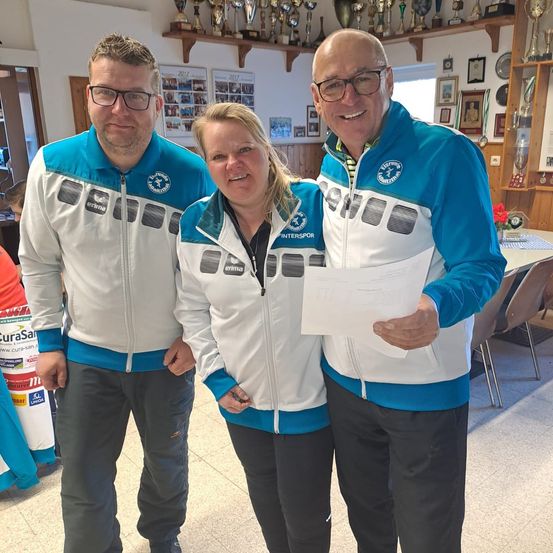 Bild enthält, Pants, Person, Photography, Portrait, Shoe, People, Adult, Male, Man, Teen