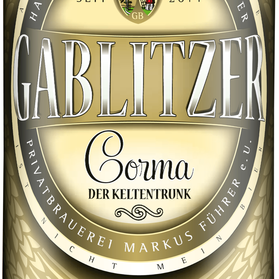 Bild enthält, Alcohol, Beer, Beverage, Beer Bottle, Bottle, Liquor, Lager, Person, Shaker, Can