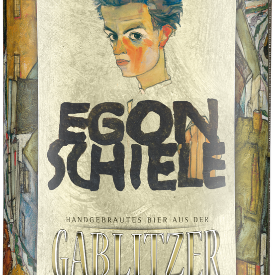 Bild enthält, Alcohol, Beer, Beverage, Beer Bottle, Bottle, Liquor, Person, Face, Head, Lager