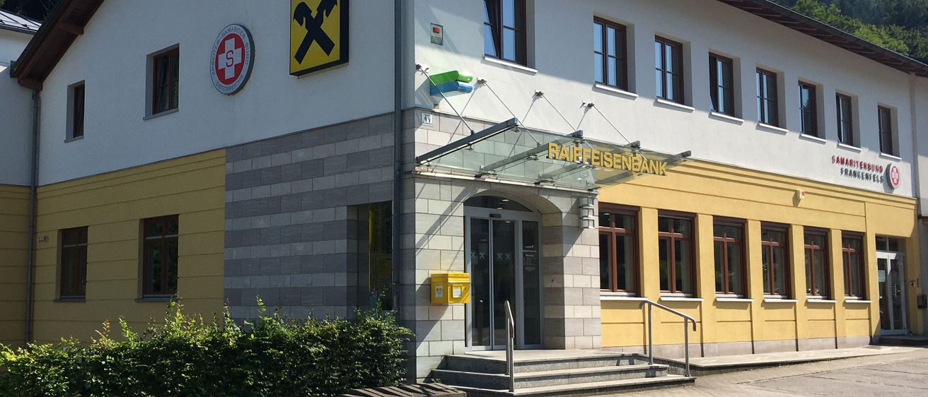 Bild enthält, Architecture, Building, Hotel, City, Office Building, Monastery, Inn