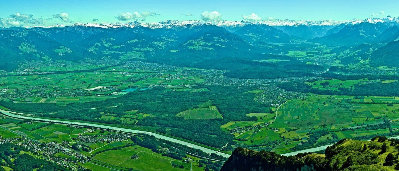 Bild enthält, Outdoors, Nature, Scenery, Landscape, Road, Plant, Vegetation, Aerial View, Woodland, Panoramic