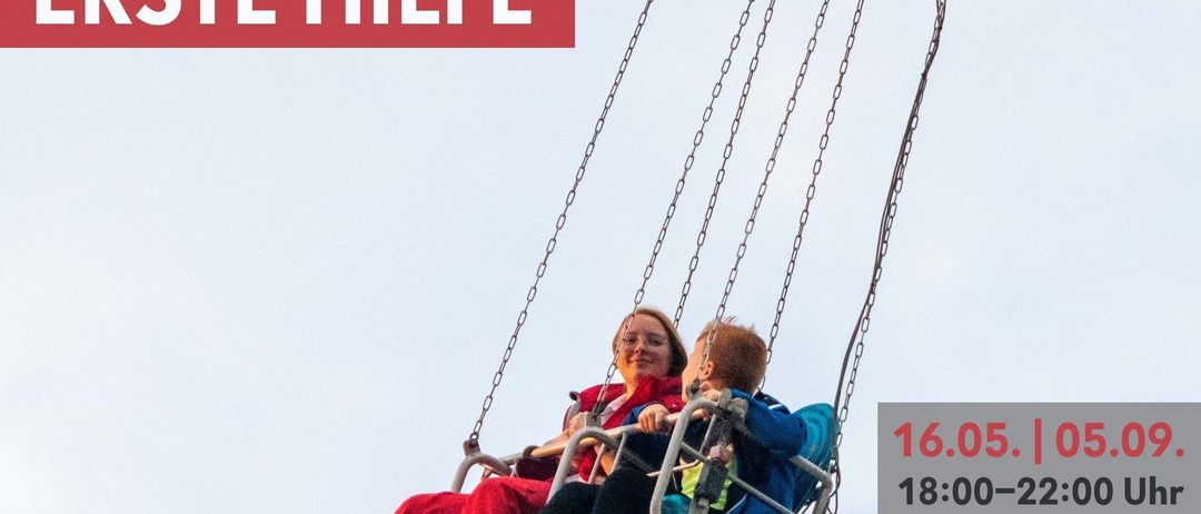 Bild enthält, Child, Female, Girl, Person, Clothing, Footwear, Shoe, Outdoors, Play Area, Toy