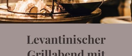 Ein levantinisches Grillfest mit OFYR-Grill. Das Datum ist der 13. Juli, Rohrbrunn. Ein Wok auf einem Feuerkorb mit aufsteigendem Rauch.