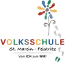 Eine bunte Blume aus Schuhsohlen mit dem Wort 'Volksschule' in mehrfarbigen Buchstaben darunter. Babyfußabdrücke sind um die Blume verstreut.