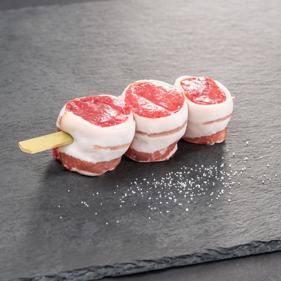 Bild enthält, Food, Food Presentation, Pork, Cream, Dessert, Ice Cream, Frozen Yogurt