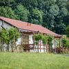 Bild enthält, Cottage, House, Housing, Hotel, Resort, Outdoors, Shelter, Nature, Grass, Countryside