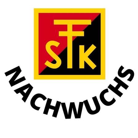 Das Logo zeigt die Buchstaben STK in Gelb auf rotem und schwarzem Hintergrund, umgeben von dem Wort 'nachwuchs' in Schwarz.