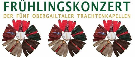 Das Bild zeigt drei Kränze aus traditioneller Kleidung und Trommeln. Jeder Kranz hat eine zentrale Trommel, umgeben von roten und grünen Gewändern. Der Text darüber lautet 'Der Fünf Obergailtaler Trachtenkapellen.'