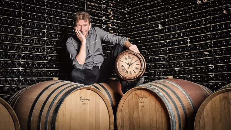 v1_migrated_image_99129344