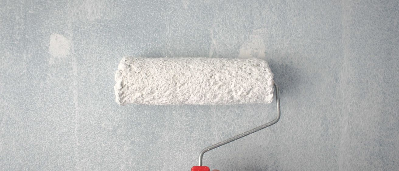 Bild enthält, Indoors, Interior Design, Cleaning, Person