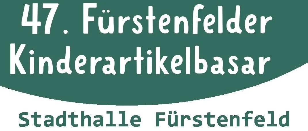 Plakat für die Kinderartikelbasar-Veranstaltung in der Stadthalle Fürstenfeld am 3. Oktober 2026 von 9:00 Uhr bis 12:00 Uhr. Anmeldung ab 5. September 2026. Kontakt per Telefon oder E-Mail. QR-Code für weitere Informationen.