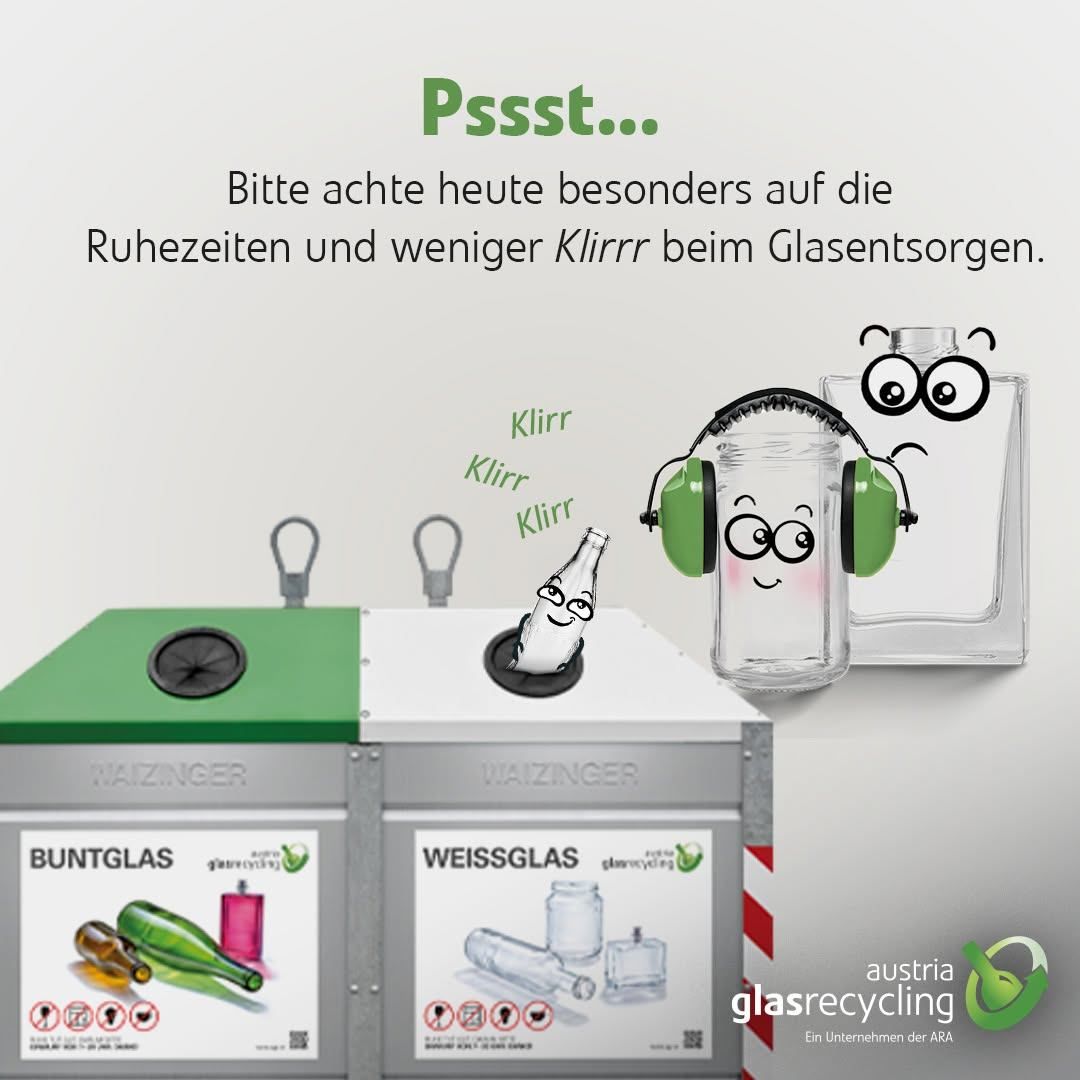 Eine Werbung für Glasrecycling mit einer Cartoon-Flasche mit Kopfhörern und einem Glas mit Gesicht. Die Werbung betont die Bedeutung von Ruhezeiten und weniger Lärm beim Glasentsorgen.
