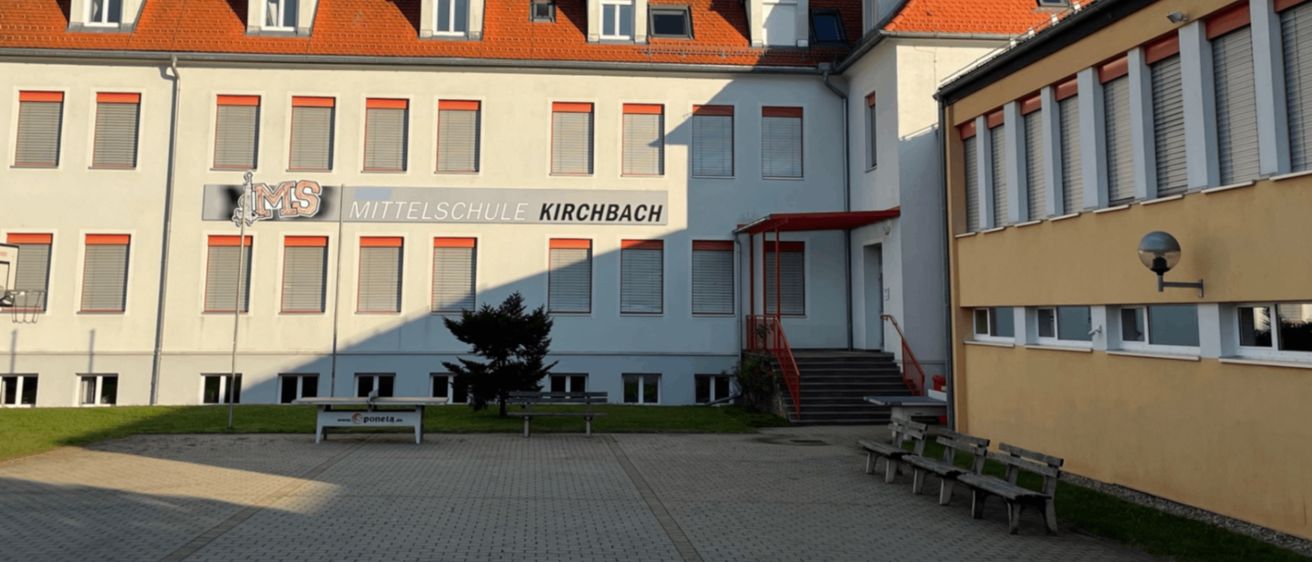 Bild enthält, Building, City, College, Monastery, Office Building, Housing, Hotel, House, Urban, Bench