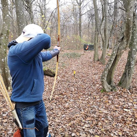 Bild enthält, Weapon, Archer, Archery, Bow, Person, Sport, Arrow