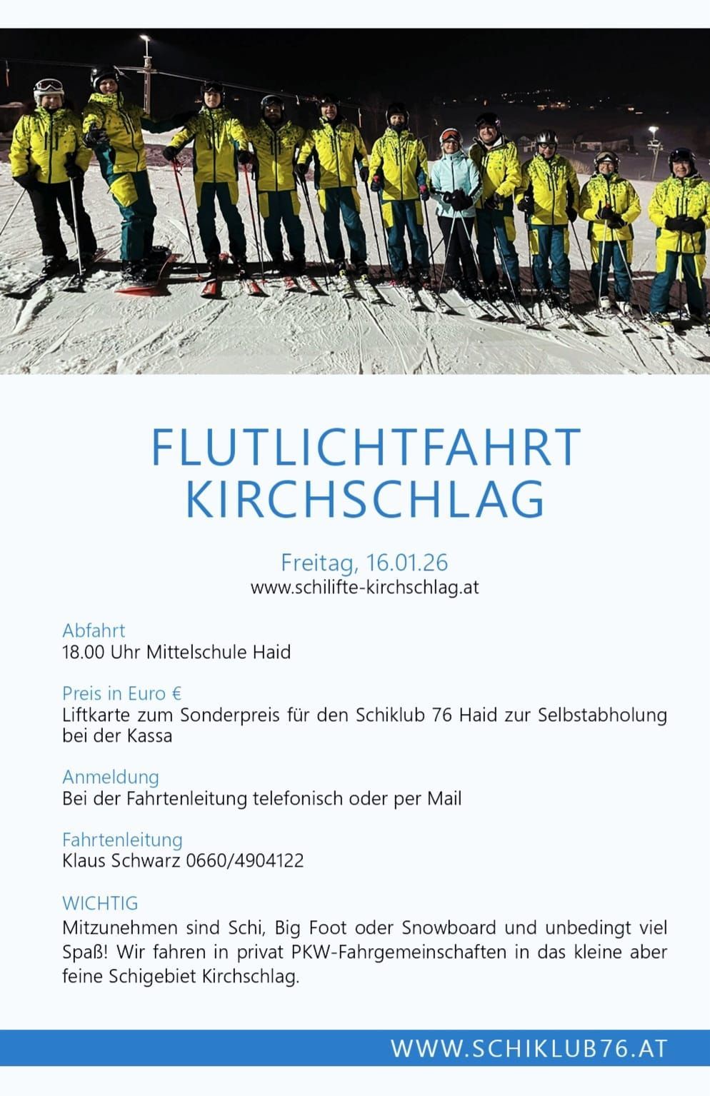 Eine Gruppe von Skifahrern in gelben Jacken steht auf einem verschneiten Hang. Unten wirbt ein Flugblatt für einen Flug nach Kirchschlag, geplant für Freitag, den 16. Januar 2026.