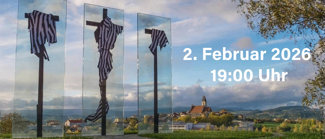 Plakat für die Mühlviertler Menschenjagd. Es zeigt drei Glaskreuze vor einer malerischen Kulisse, mit Text in Deutsch, der das Datum und die Uhrzeit der Veranstaltung, 2. Februar 2026, um 19:00 Uhr, angibt.