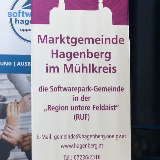 Marktgemeinde Hagenberg im Mühlkreis, die Softwarepark-Gemeinde in der Region untere Feldaist (RUF). Kontakt: gemeinde@hagenberg.ooe.gv.at, www.hagenberg.at. Tel: 07236/2318.