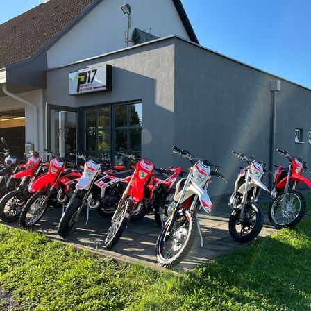 Bild enthält, Machine, Spoke, Motor, Motorcycle, Vehicle, Outdoors, Wheel