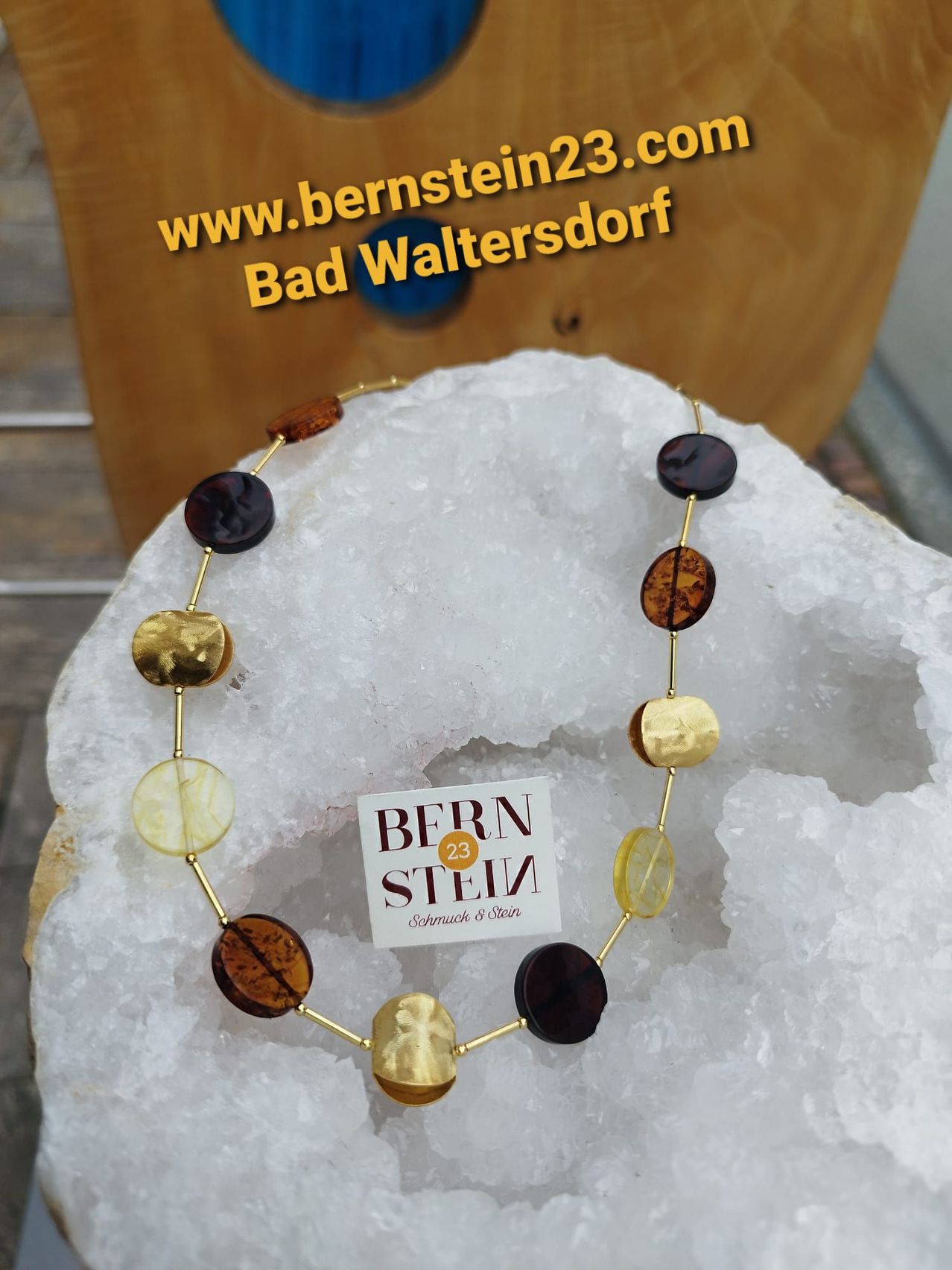 Bernsteinkette mit goldenen Elementen, Bad Waltersdorf