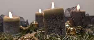 Bild enthält, Candle, Plant, Christmas, Christmas Decorations, Festival