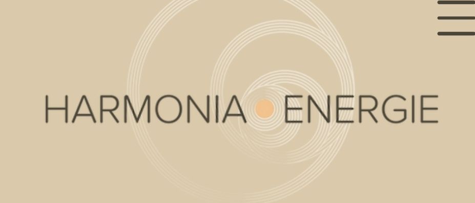 Bild enthält, Cutlery, Tree, Grass, Adult, Female, Person, Woman, Cup, Photography, Glasses