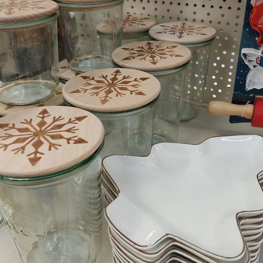 Bild enthält, Brush, Device, Tool, Mason Jar